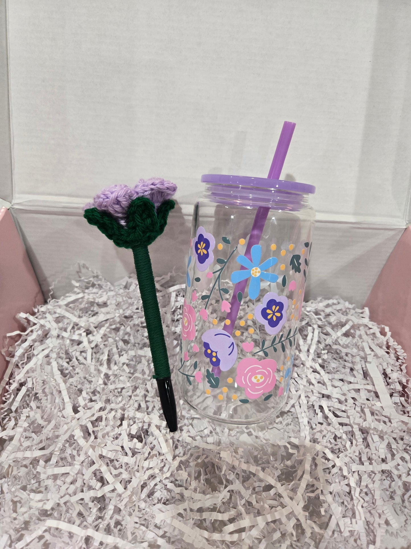 Flower Cup & Crochet Pen